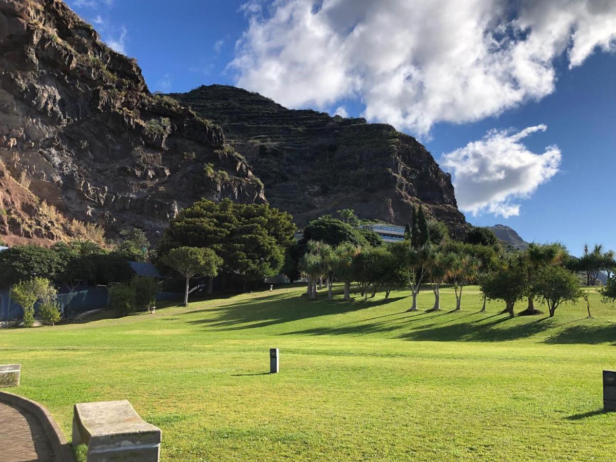 Calheta Ocean View Apartments 1 - Air Condition Estreito Da Calheta Luaran gambar